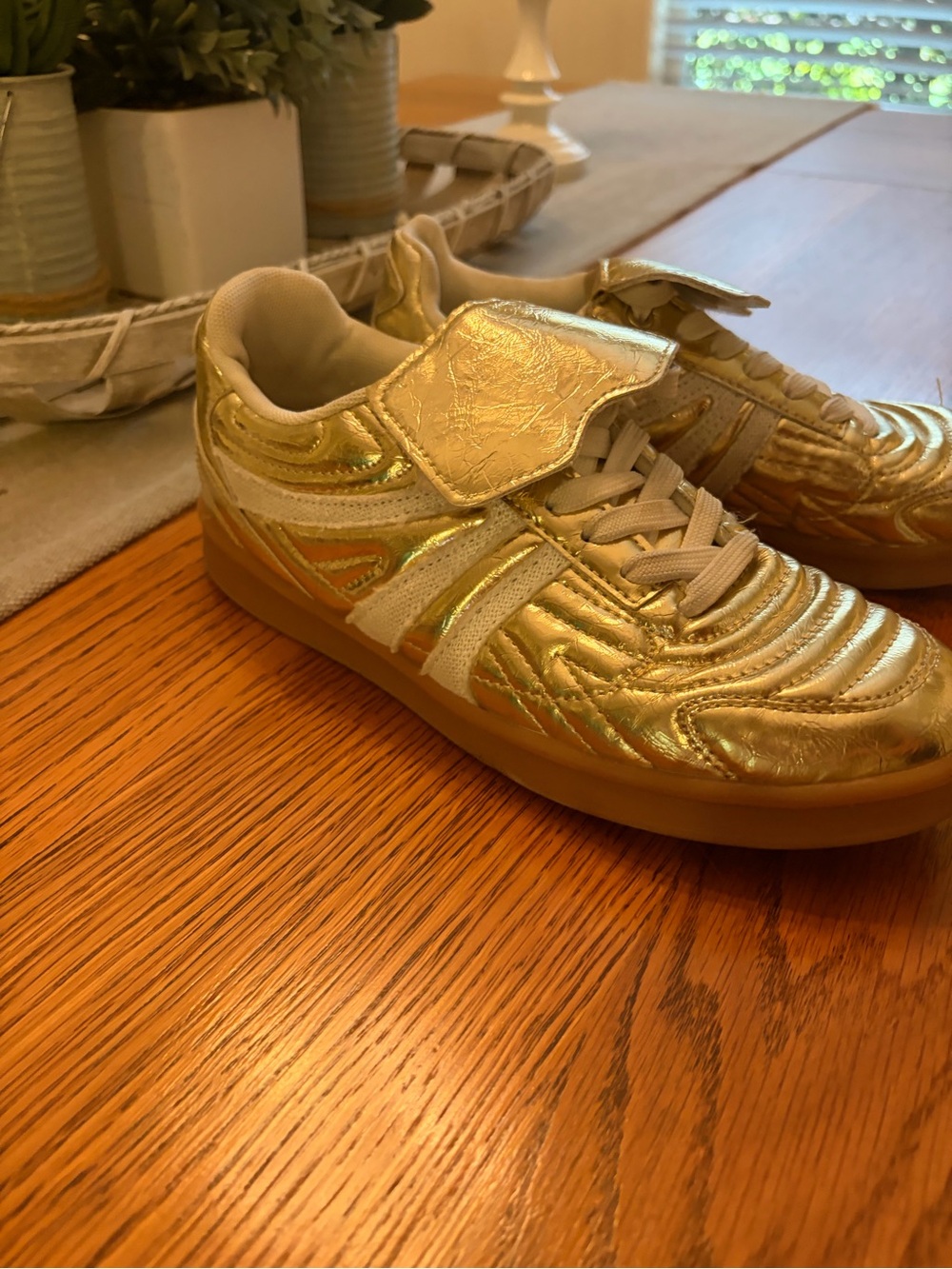 Women’s Metallic Gold Athletic Sneakers - Stylish Casual Shoes